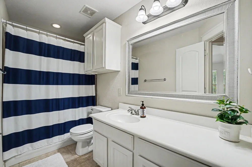 62 W Tapestry Park Circle The Woodlands, TX 77381
