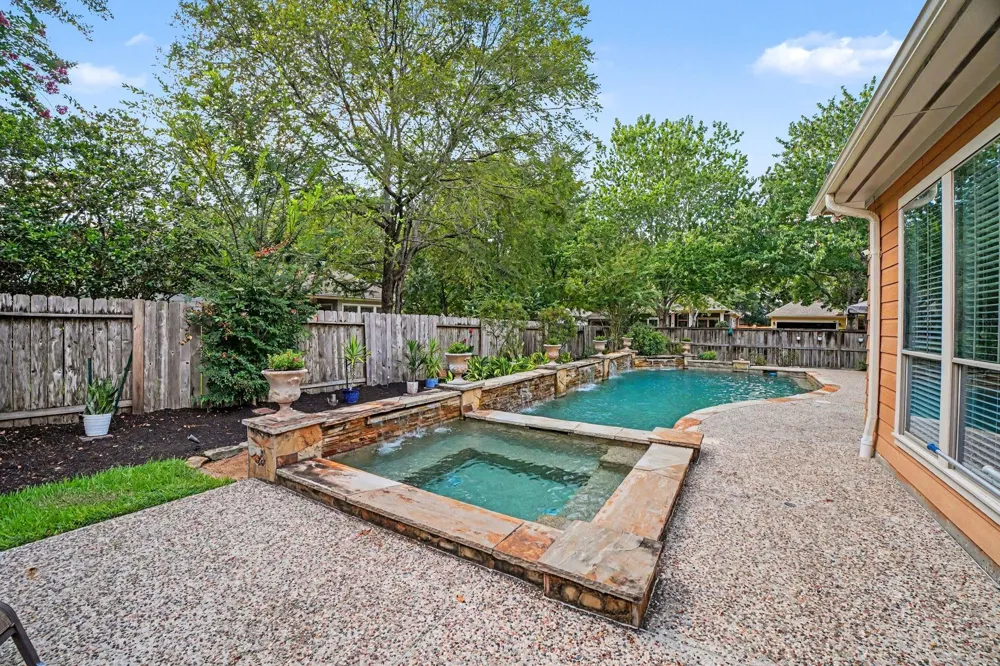 62 W Tapestry Park Circle The Woodlands, TX 77381
