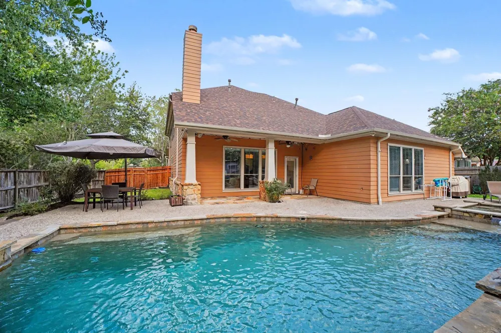 62 W Tapestry Park Circle The Woodlands, TX 77381