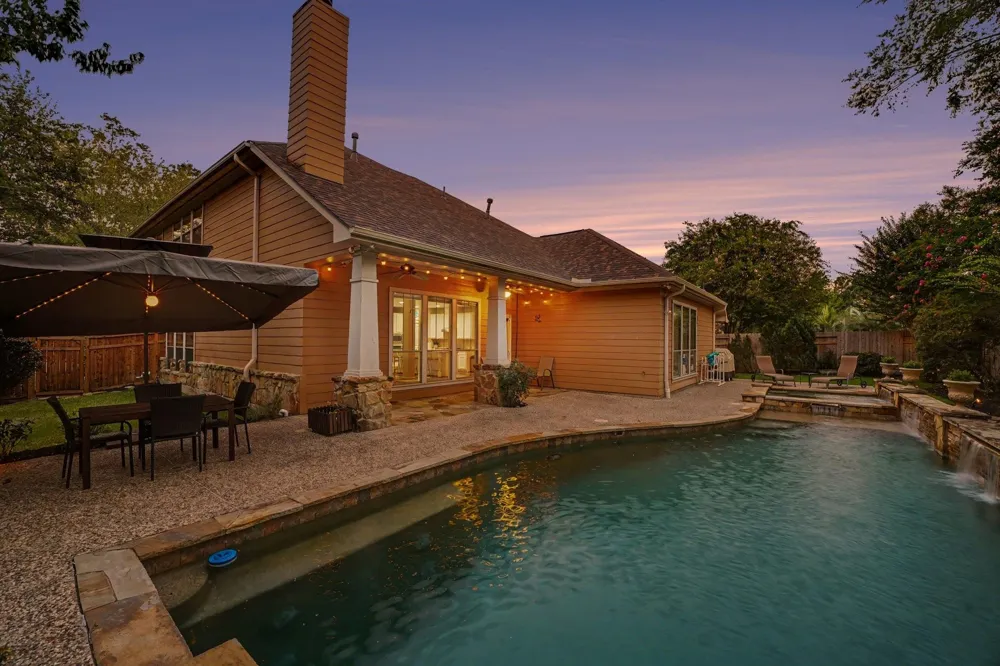 62 W Tapestry Park Circle The Woodlands, TX 77381