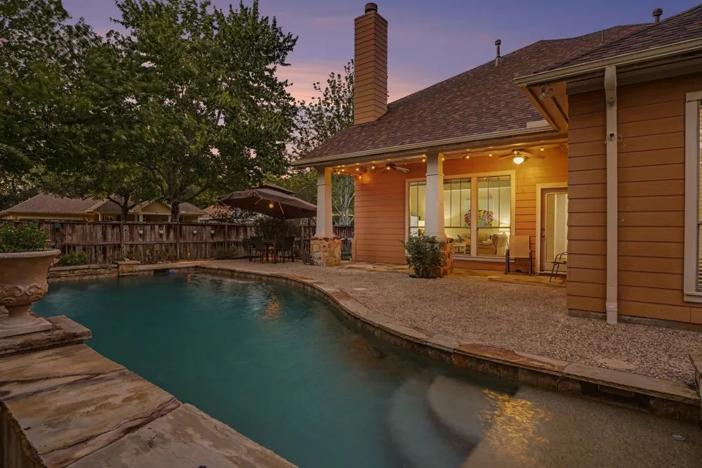 62 W Tapestry Park Circle The Woodlands, TX 77381