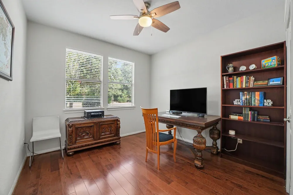 62 W Tapestry Park Circle The Woodlands, TX 77381