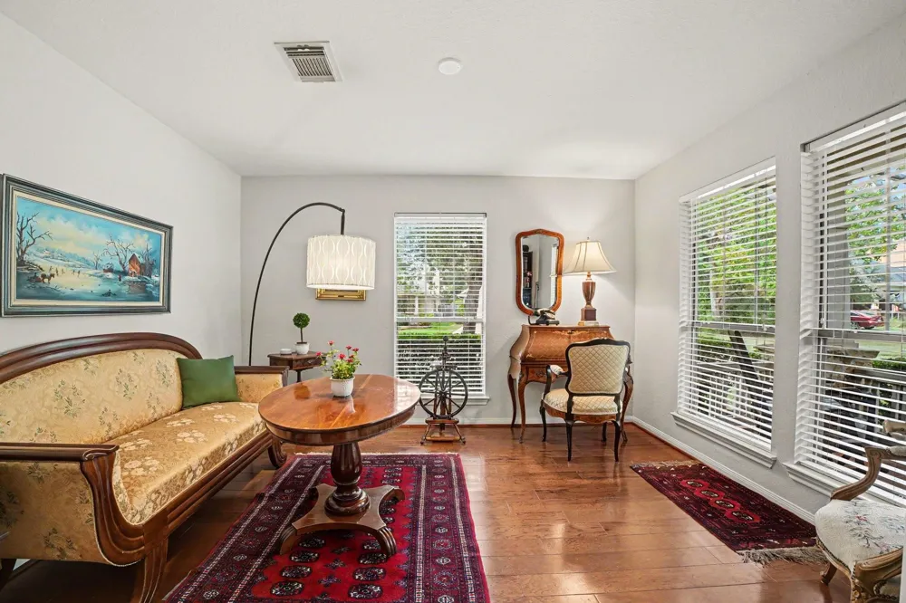 62 W Tapestry Park Circle The Woodlands, TX 77381