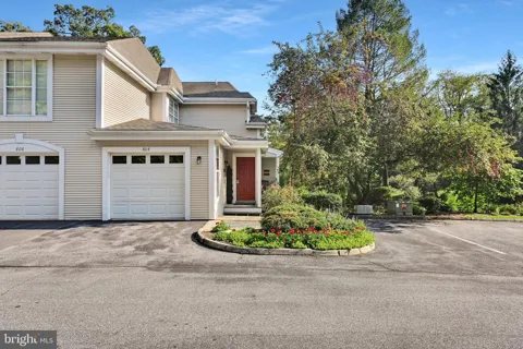 804 COUNTRY PLACE DRIVE