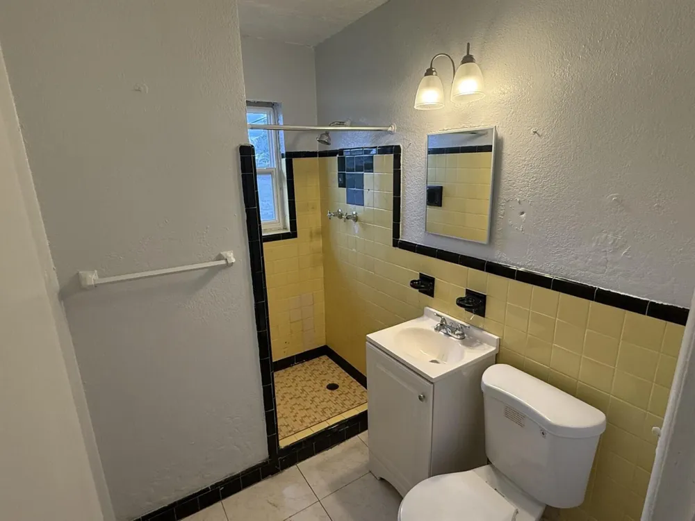 3300 Broadway #7 West Palm Beach, FL 33407