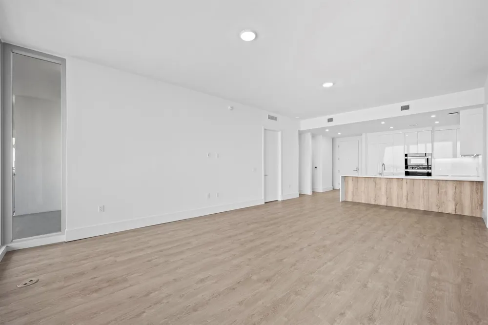 220 Lake Shore Drive #813 Lake Park, FL 33403