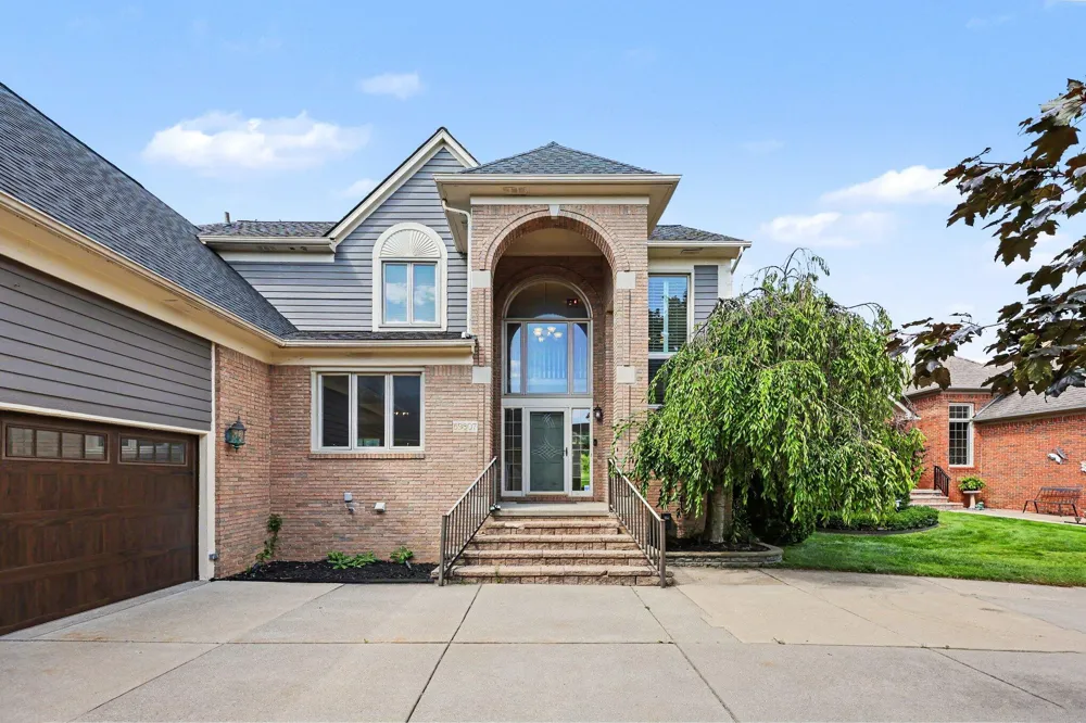 59807 Glacier Ridge Washington, MI 48094