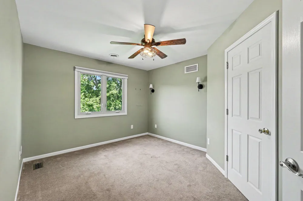 59807 Glacier Ridge Washington, MI 48094