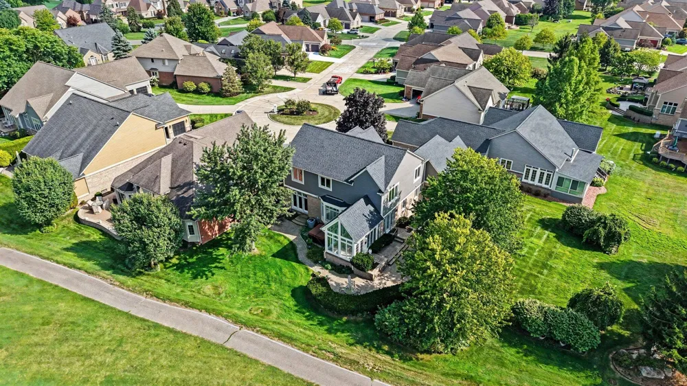 59807 Glacier Ridge Washington, MI 48094