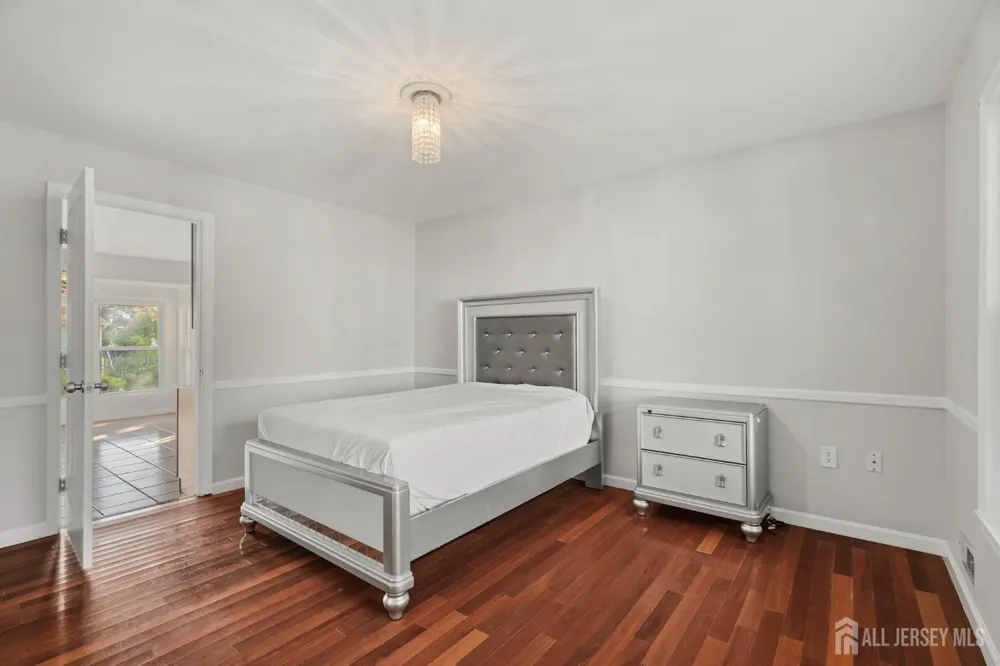 20 Franklin Drive Plainsboro, NJ 08536