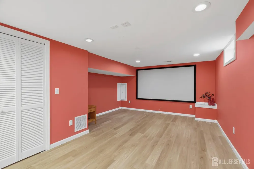 20 Franklin Drive Plainsboro, NJ 08536