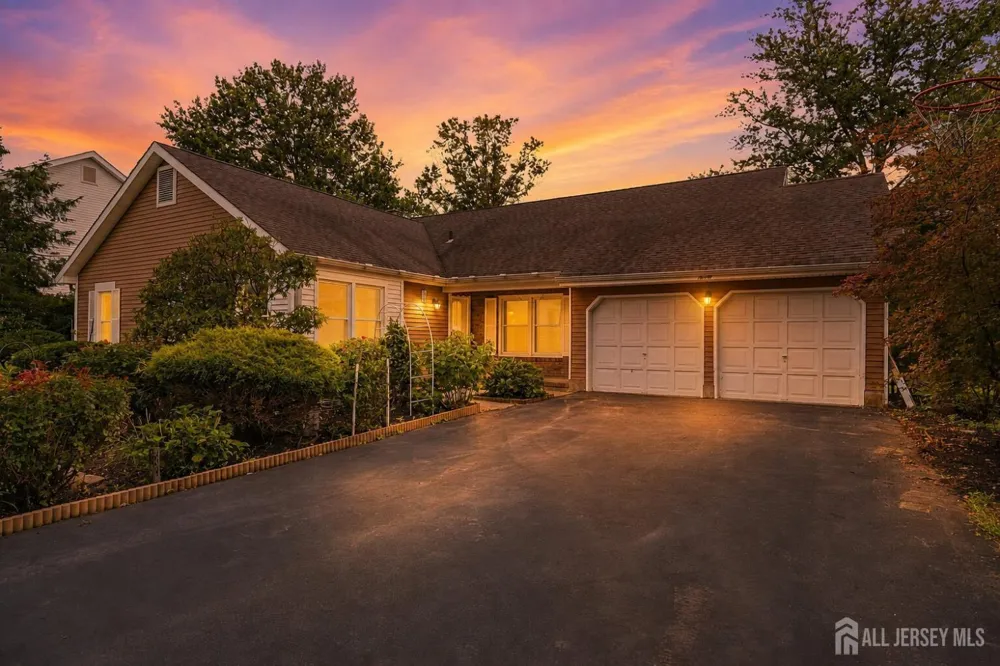 20 Franklin Drive Plainsboro, NJ 08536