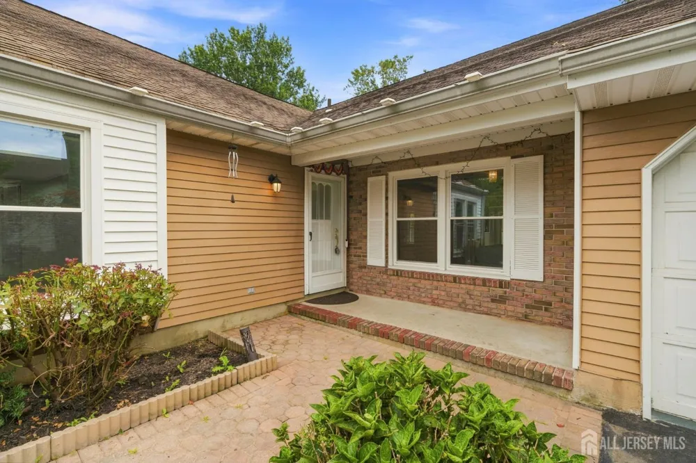 20 Franklin Drive Plainsboro, NJ 08536
