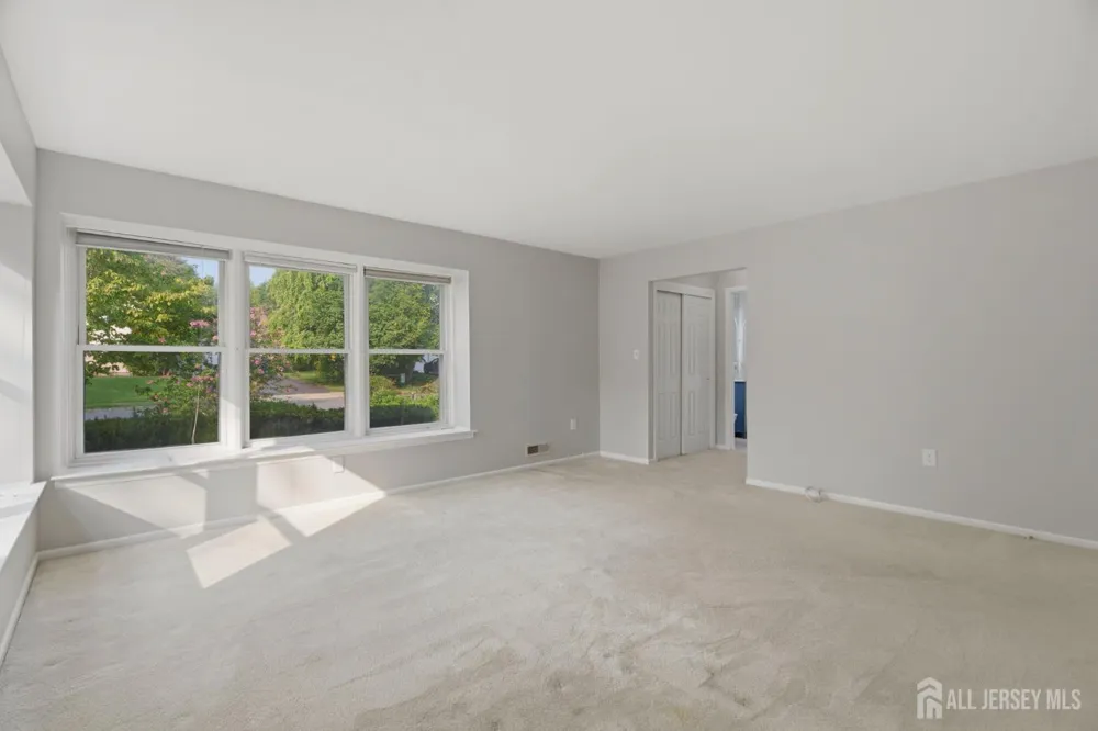 20 Franklin Drive Plainsboro, NJ 08536