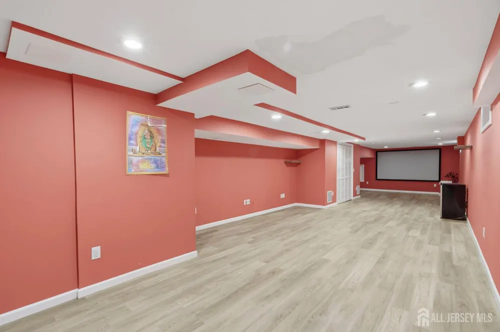 20 Franklin Drive Plainsboro, NJ 08536