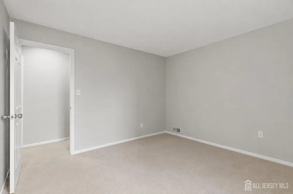 20 Franklin Drive Plainsboro, NJ 08536