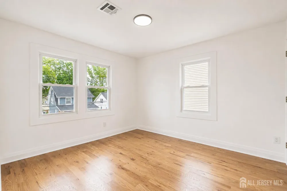 137 Cooper Avenue Iselin, NJ 08830
