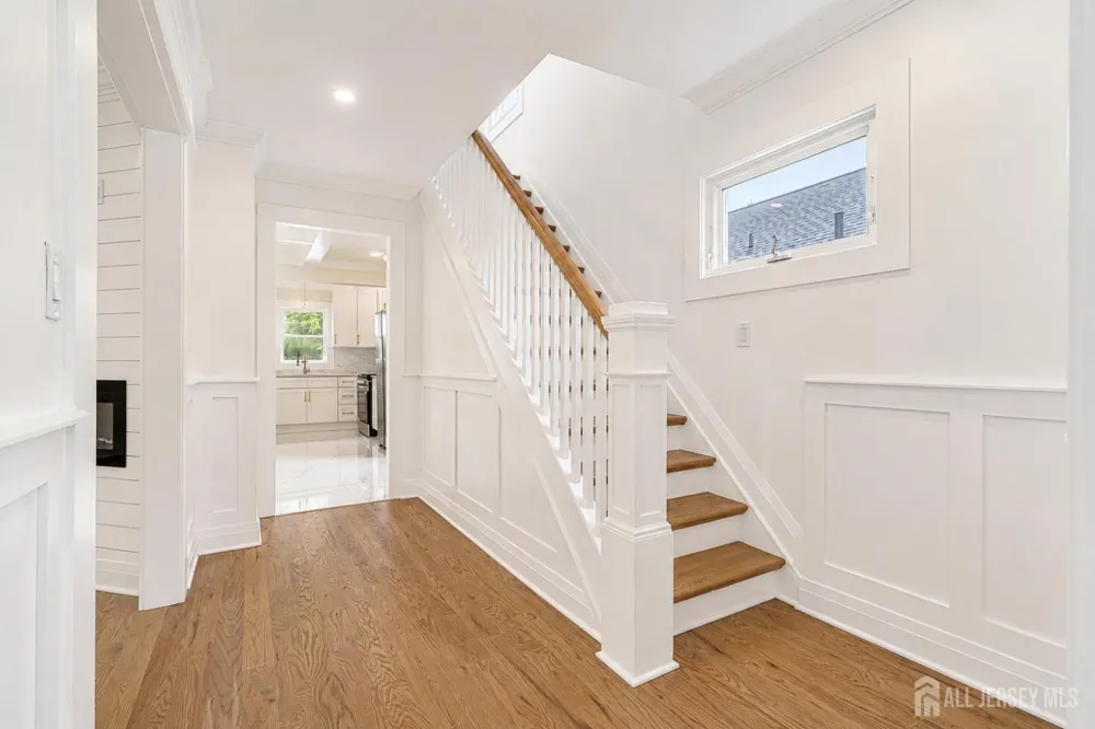 137 Cooper Avenue Iselin, NJ 08830