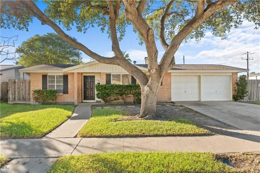 1301 Easthaven Drive Corpus Christi, TX 78412