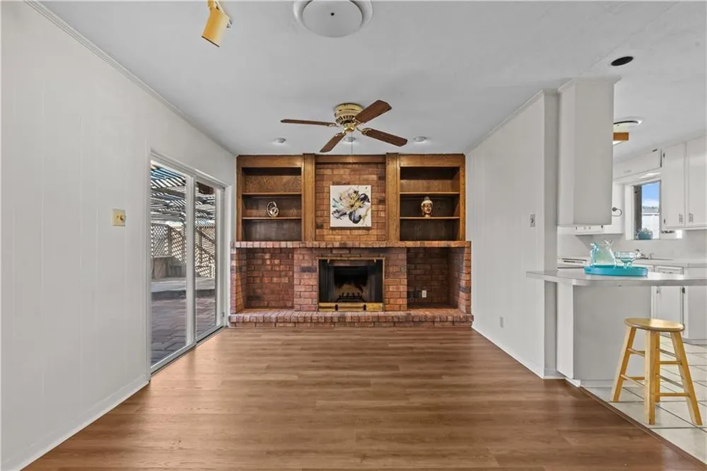1301 Easthaven Drive Corpus Christi, TX 78412