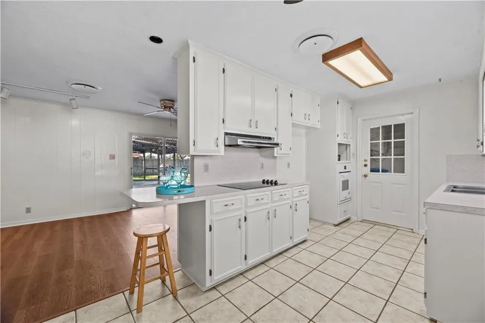 1301 Easthaven Drive Corpus Christi, TX 78412