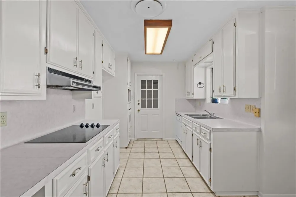 1301 Easthaven Drive Corpus Christi, TX 78412