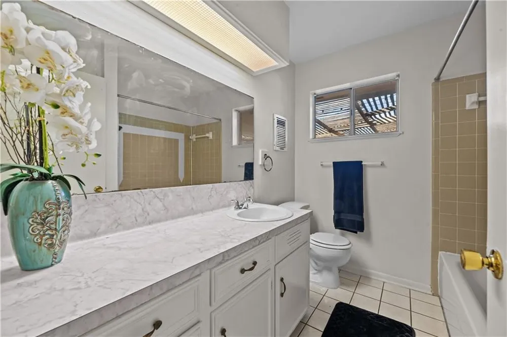 1301 Easthaven Drive Corpus Christi, TX 78412