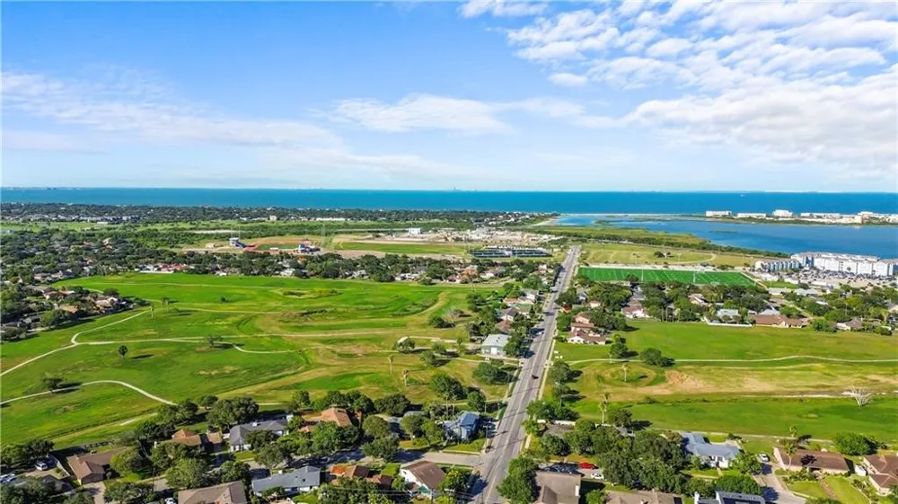 1301 Easthaven Drive Corpus Christi, TX 78412