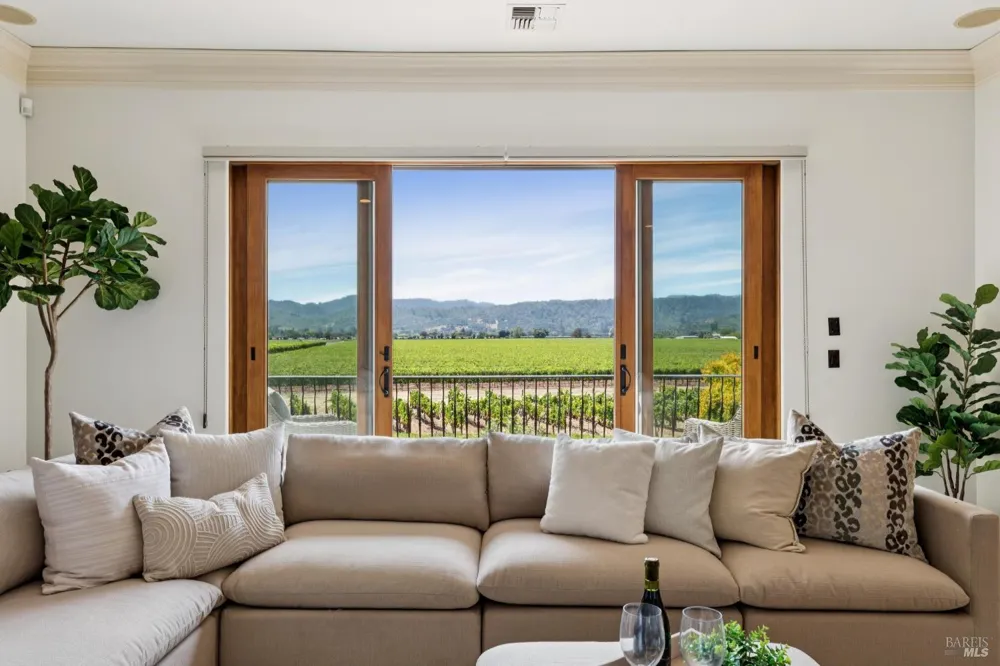 55 Hunter Ranch Road Napa, CA 94558