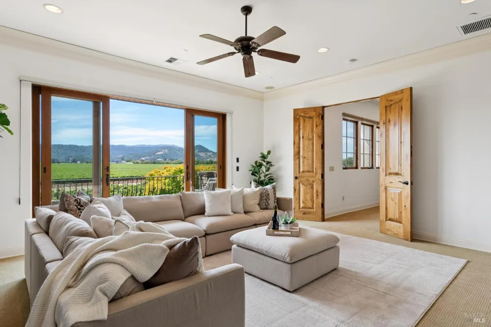 55 Hunter Ranch Road Napa, CA 94558