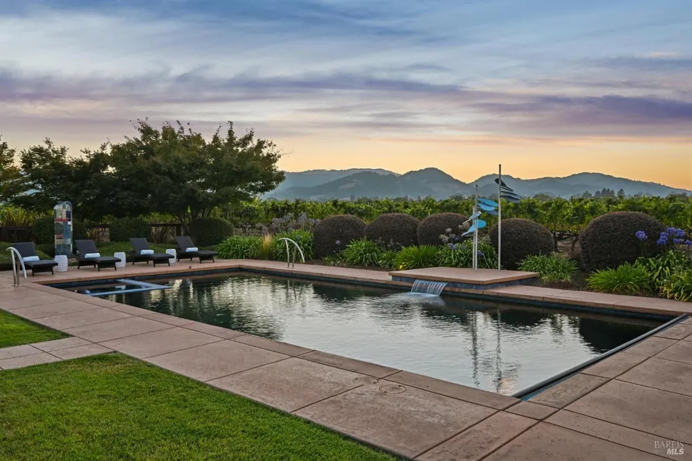 55 Hunter Ranch Road Napa, CA 94558