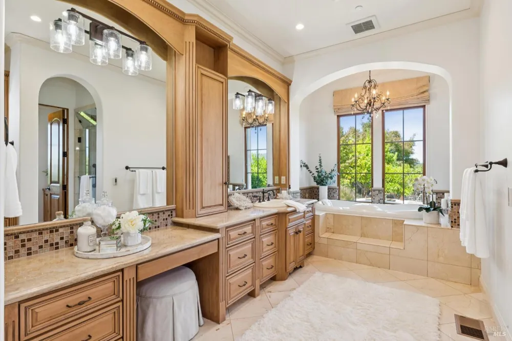 55 Hunter Ranch Road Napa, CA 94558