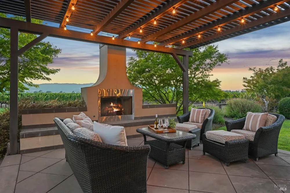 55 Hunter Ranch Road Napa, CA 94558