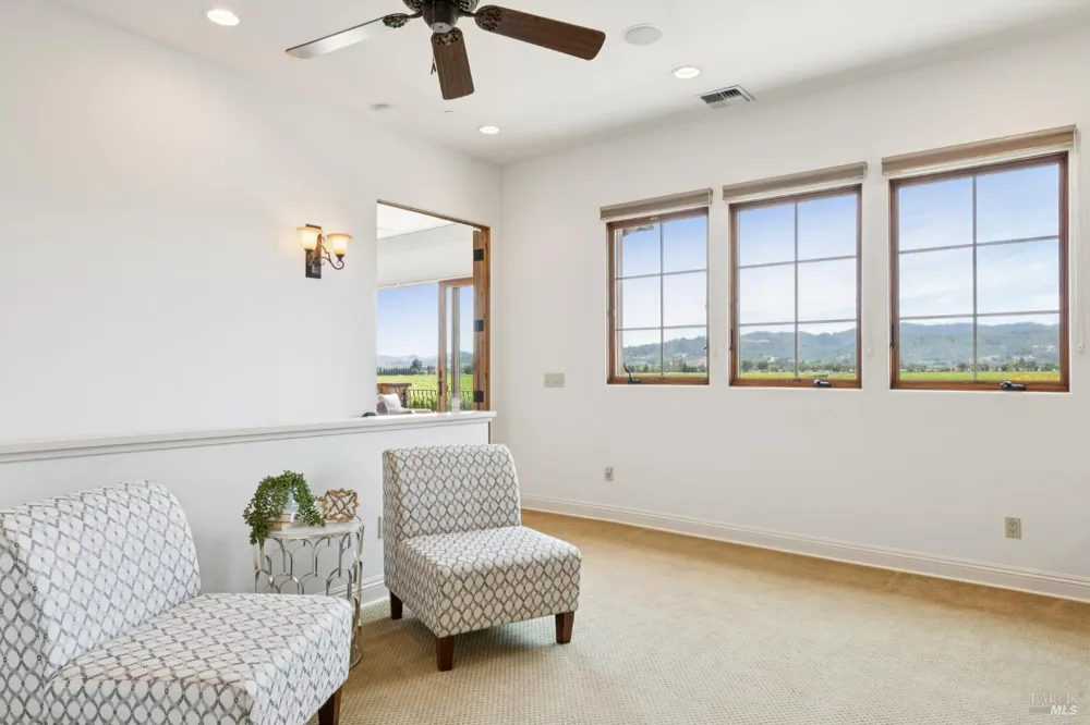 55 Hunter Ranch Road Napa, CA 94558