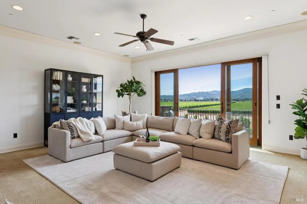 55 Hunter Ranch Road Napa, CA 94558