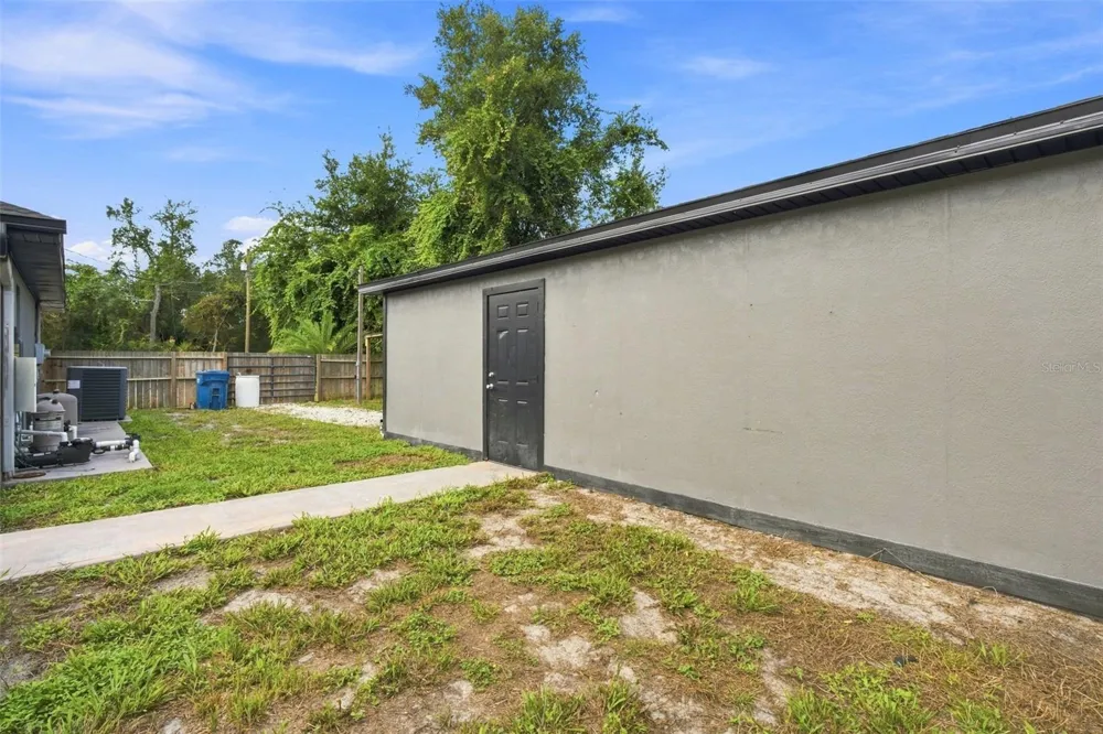 1300 ADELINE STREET Orange City, FL 32763