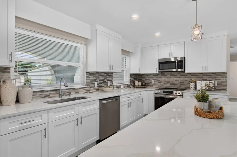 412 MAJORCA AVENUE Altamonte Springs, FL 32714