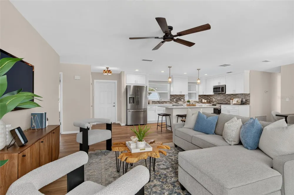 412 MAJORCA AVENUE Altamonte Springs, FL 32714