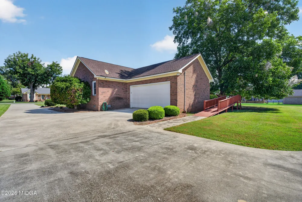 143 Hudson Way Macon, GA 31216