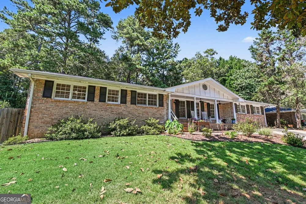 2730 Millwood CT Decatur, GA 30033