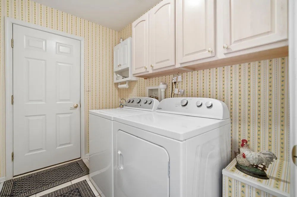 550 Newbury Ct Galloway Township, NJ 08205