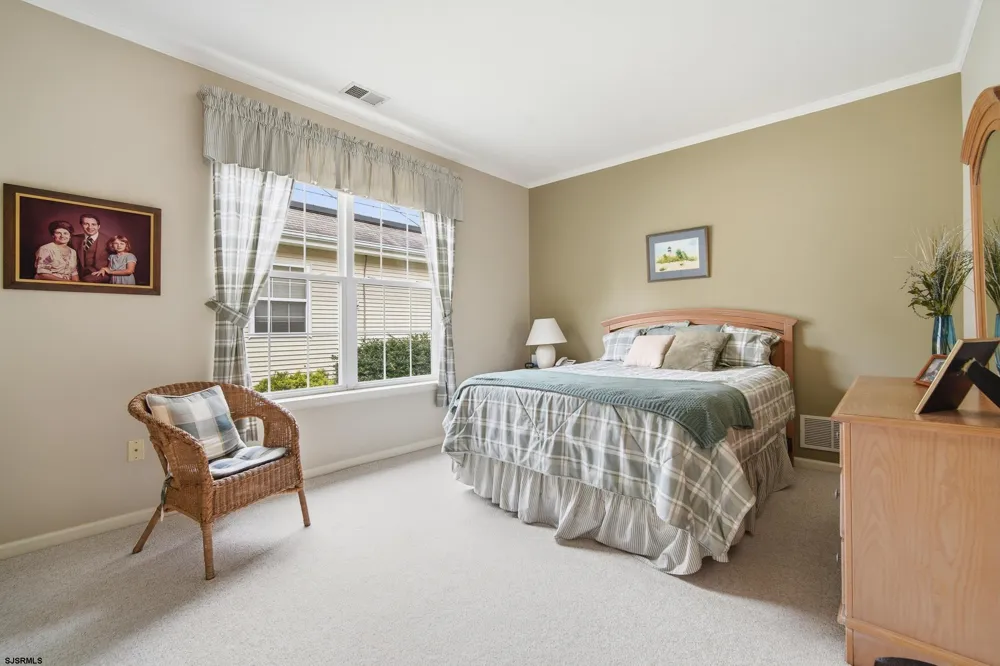 550 Newbury Ct Galloway Township, NJ 08205