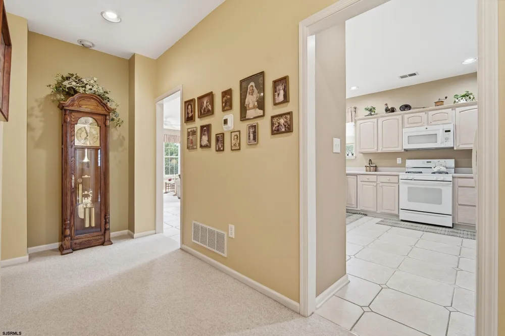 550 Newbury Ct Galloway Township, NJ 08205