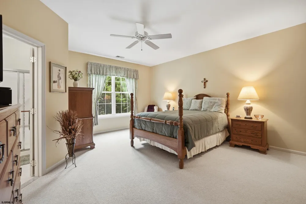 550 Newbury Ct Galloway Township, NJ 08205