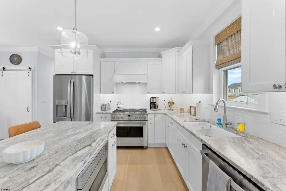 130 West Ave Ocean City, NJ 08226
