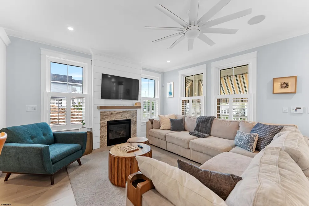 130 West Ave Ocean City, NJ 08226