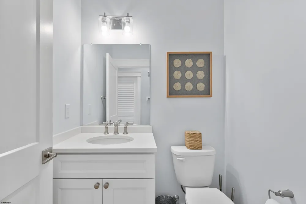 130 West Ave Ocean City, NJ 08226