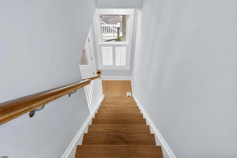 130 West Ave Ocean City, NJ 08226