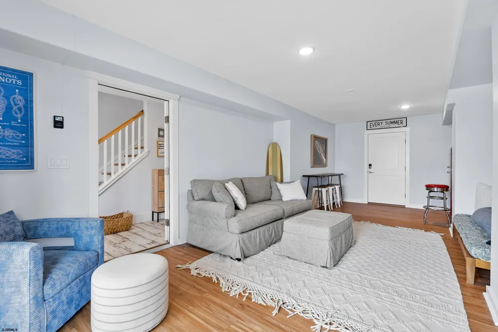 130 West Ave Ocean City, NJ 08226