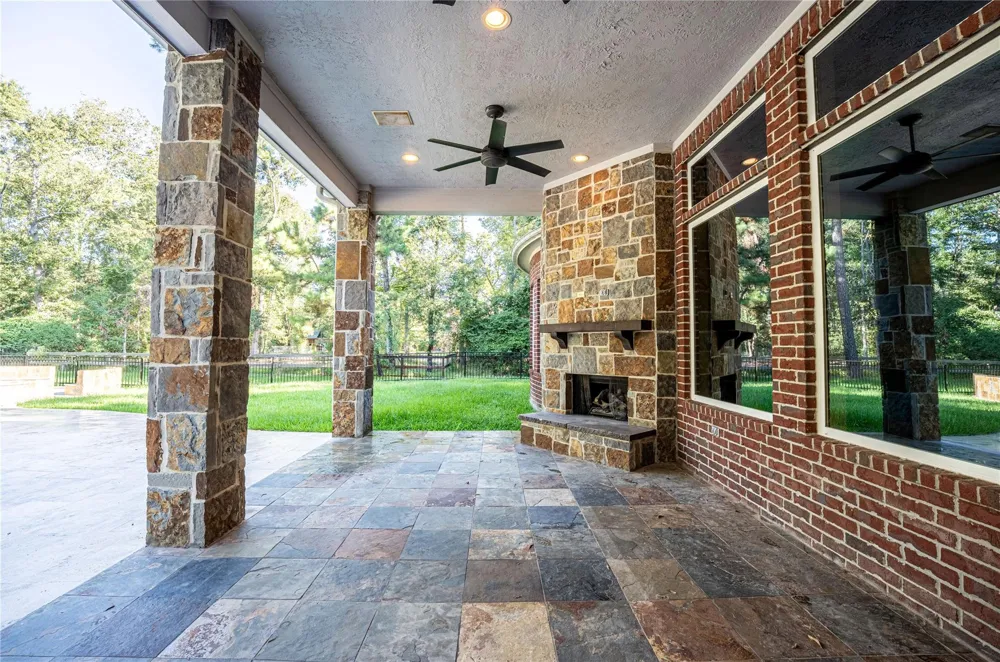 30003 Commons Park Drive Huffman, TX 77336